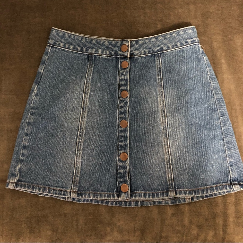 Bullhead mini denim, button down skirt.